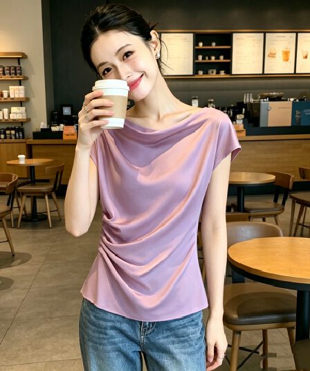 프랑스식 개성 흔들다 칼라 고급 반팔 티셔츠 여성 여름 2026 새로운 디자인 센스 몸매 가꾸기 동정 주름 맨위