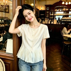 批发2026<b class='q'>春</b>夏新款荷叶边拼接珠光缎面短袖上衣女气质减龄短袖上衣