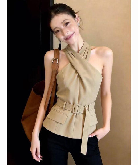 섹시함 바람 달콤한 핫걸 십자가 행침 목 캐미솔 여성 의류 디자인 센스 자이언트 잘 생긴 스트랩 허리 수축 민소매 맨위