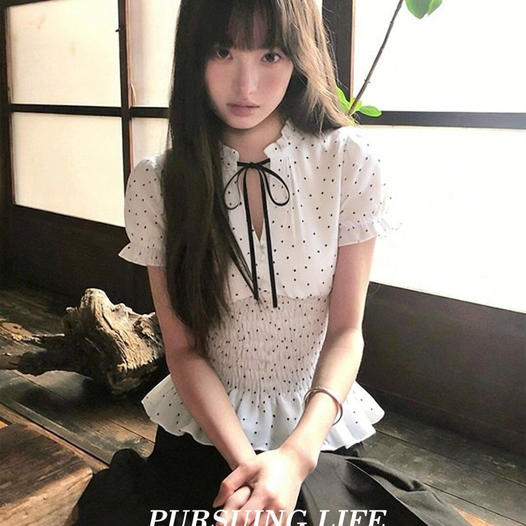 한 스타일 순수한 욕망 핫걸 나비 넥타이 여성 의류 여름 화이트 도트 무늬 거품 소매 반팔 허리 수축 슬림해 보이는 맨위