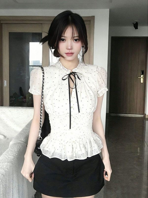 프랑스식 순수한 욕망 핫걸 바람 화이트 도트 무늬 디자인 센스 여성 의류 여름 프릴 거품 소매 반팔 허리 수축 맨위