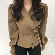 批发深卡其色西装领设计感收腰甜美上衣2023秋冬欧货<b class='q'>衬衫</b>系带<b class='q'>外套</b>女