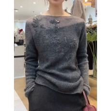 批发灰色镂空刺绣打底毛衣<b class='q'>针织衫</b>女士秋冬季新款高级时尚洋气好看上衣