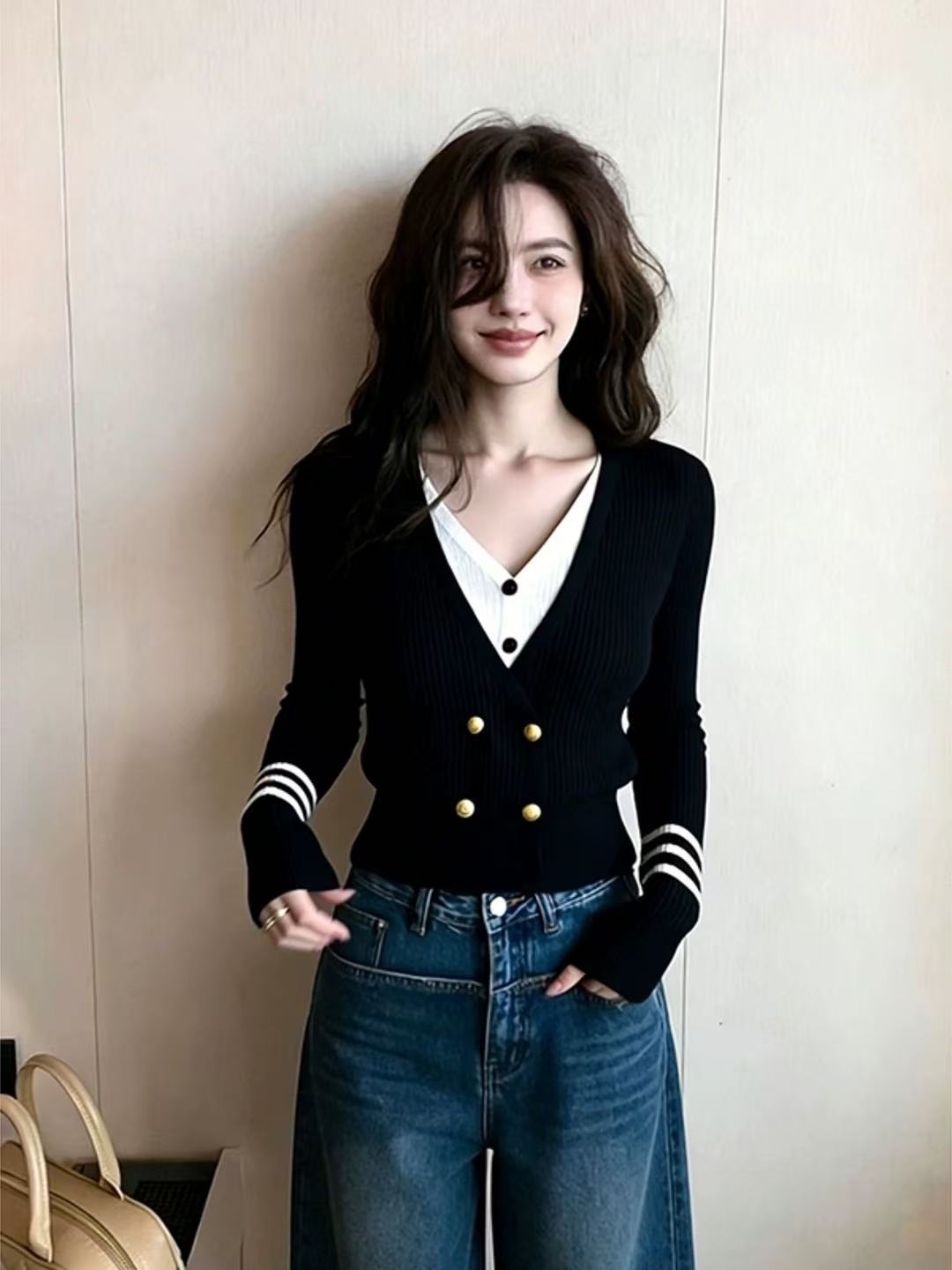 봄 한 부서 분위기 센스 착용 잡아라. 의류 고유 한 슈퍼 잘 생긴 몸매 가꾸기 슬림해 보이는 검정색 페이크 레이어드 니트 오픈 가디건 여성