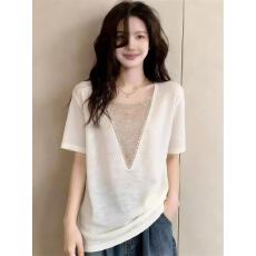 批发高级感V领串珠镂空短袖上衣女夏季大码胖妹妹轻熟法式小众显瘦T恤