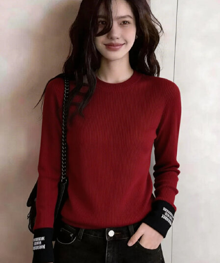 앤 코라 빨간색 라운드 넥 배색 만나는 니트 스웨터 여성 2026 이른 가을 인사이드 가져 가라. 스웨터 고급 센스 몸매 가꾸기 맨위