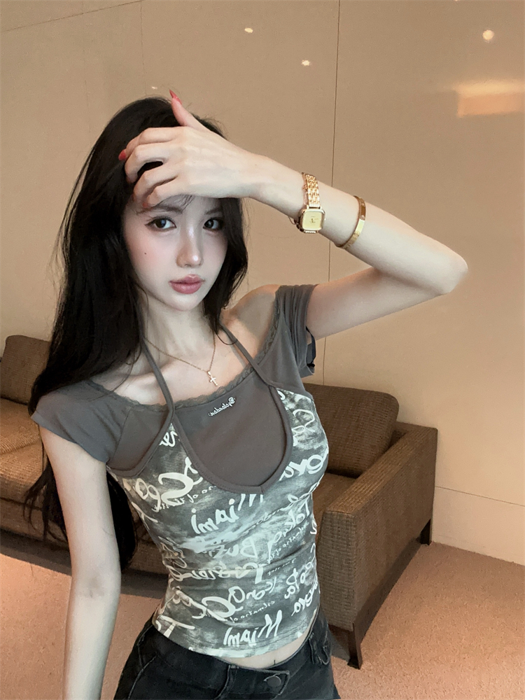 실사 핫걸 페이크 레이어드 낙서 알파벳 행침 목 아메리칸 몸매 가꾸기 슬림해 보이는 얇은 스타일 짧은 티셔츠 맨위