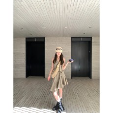 批发ASHENONLINE 流浪月球 细节满满不规则设计感<b class='q'>连衣裙</b>v领度假吊带裙