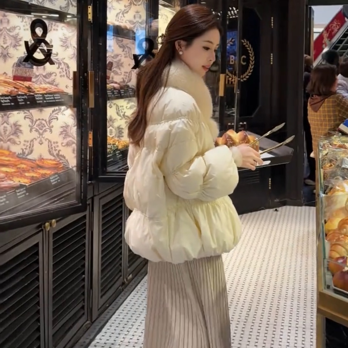 韩系白色圆领短款棉服女2025新款冬季棉衣棉袄保暖外套加厚超好看