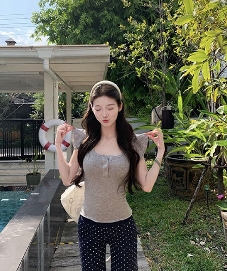 와라. 금융 작은 말 순수한 욕망 V넥 주간 실크 털 반팔 티셔츠 다용도 맨위