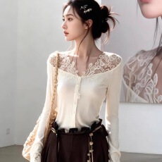 批发法式白色蕾丝拼接针织打底衫女秋<b class='q'>冬</b>轻奢高级感内搭气质绝美小上衣