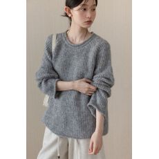 批发法式纯色气质宽松显瘦套头圆领针织毛衣女冬季内搭上衣