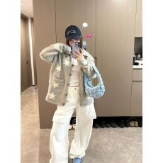 批发高级感灰色毛衣早秋冬新款气质翻领撞色设计感针织开衫上衣女外套