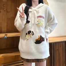 批发<b class='q'>可爱</b>卡通小狗毛巾绣连帽套头毛衣女韩系慵懒风外穿内搭中长款帽衫