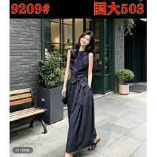 批发藏青色御姐风设计感无袖背心花苞<b class='q'>连衣</b>裙女夏法式气质掐腰绑带<b class='q'>长裙</b>