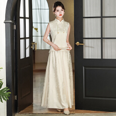 批发国风新中式<b class='q'>旗袍</b>两件套香槟色绝美高级感伴娘服无袖马甲搭配半身裙