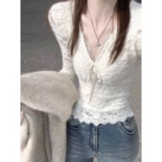 批发秋冬加厚磨毛V领<b class='q'>蕾丝</b>打底衫女春秋叠穿皮草内搭小衫独特漂亮上衣