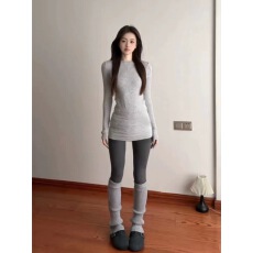 批发中长款打底衫圆领长袖<b class='q'>灰色</b>毛衣内搭女秋冬修身遮屁股配鲨鱼裤上衣