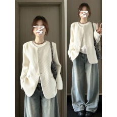 批发高级感白色短款外套女早春2026新款韩系穿搭独特开春装小香风上衣