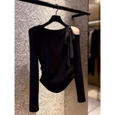 批发<b class='q'>时尚</b><b class='q'>潮流</b>小众百搭简约绑带露肩t恤春季长袖高级感休闲风上衣小衫