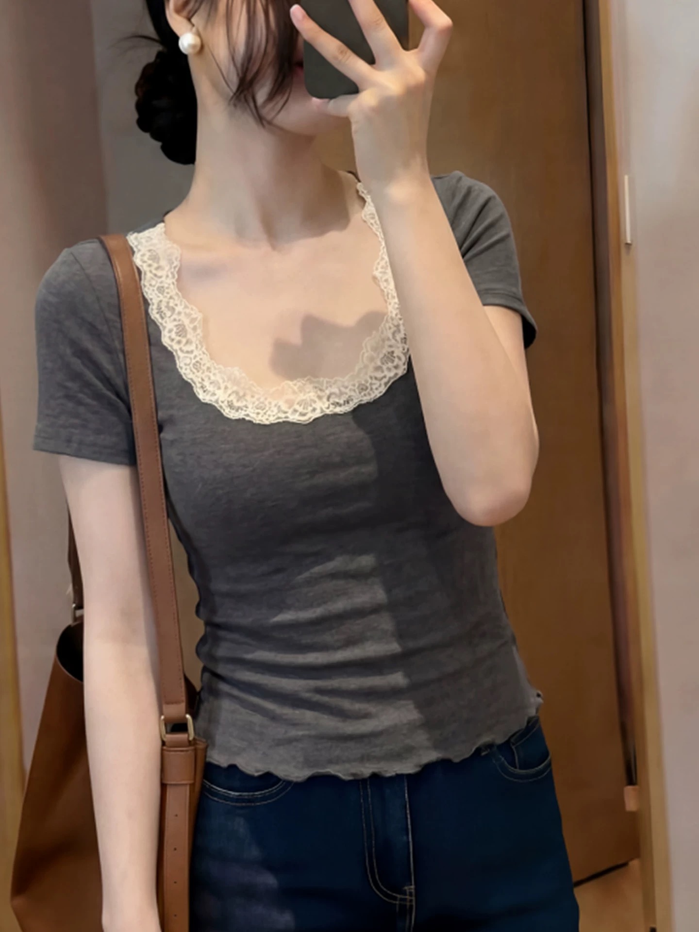 회색 대 네클라인 반팔 티셔츠 여성 여름 작은 키 착용 가져 가라. 고유 한 아름다운 자이언트 잘 생긴 레이스 조각 맨위