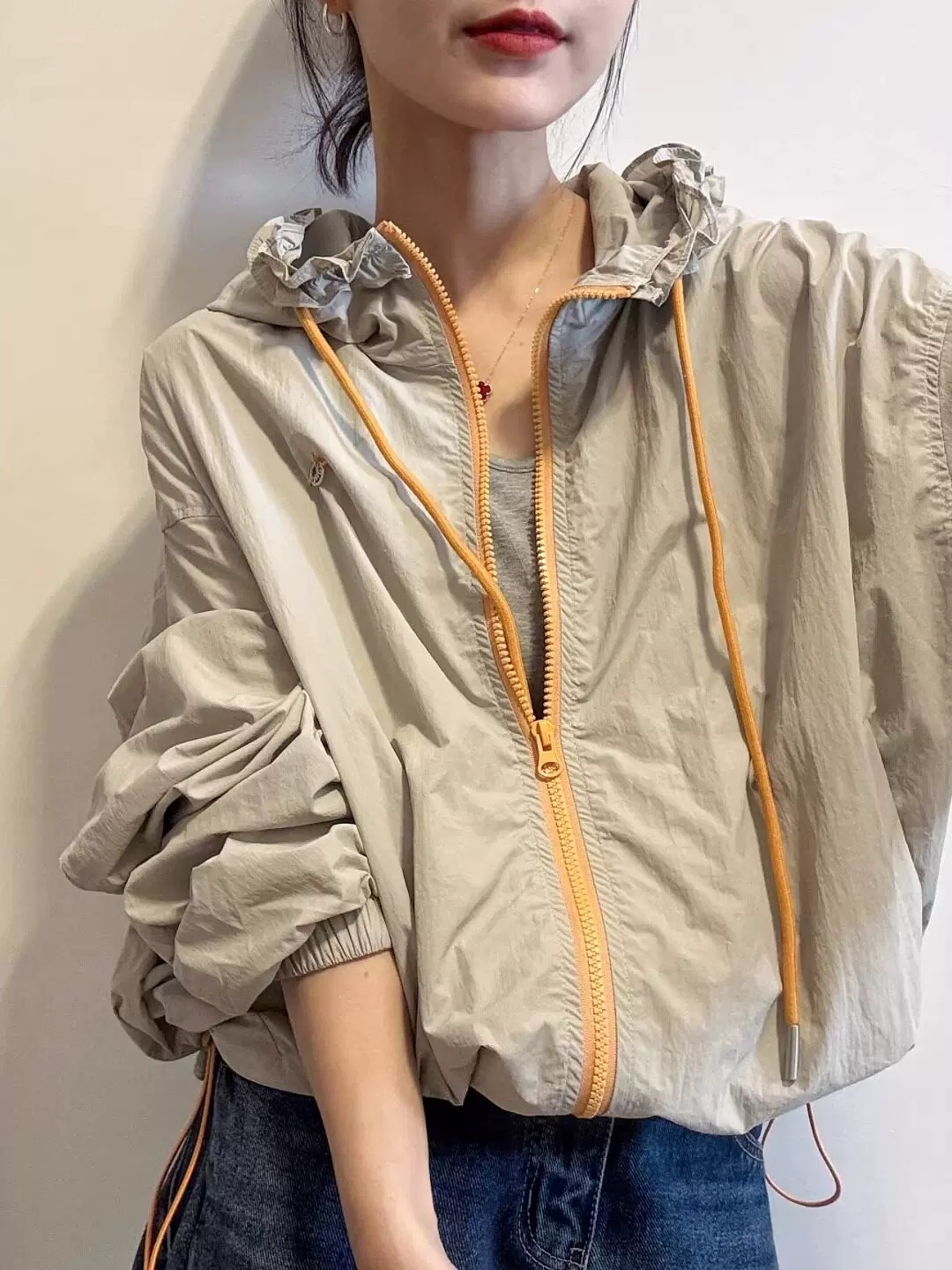 유럽 역 2026 봄 여름 자외선 차단 의류 패션 배색 지퍼 목이버섯 후드 펌프 로프 여성 코트 자켓 재킷