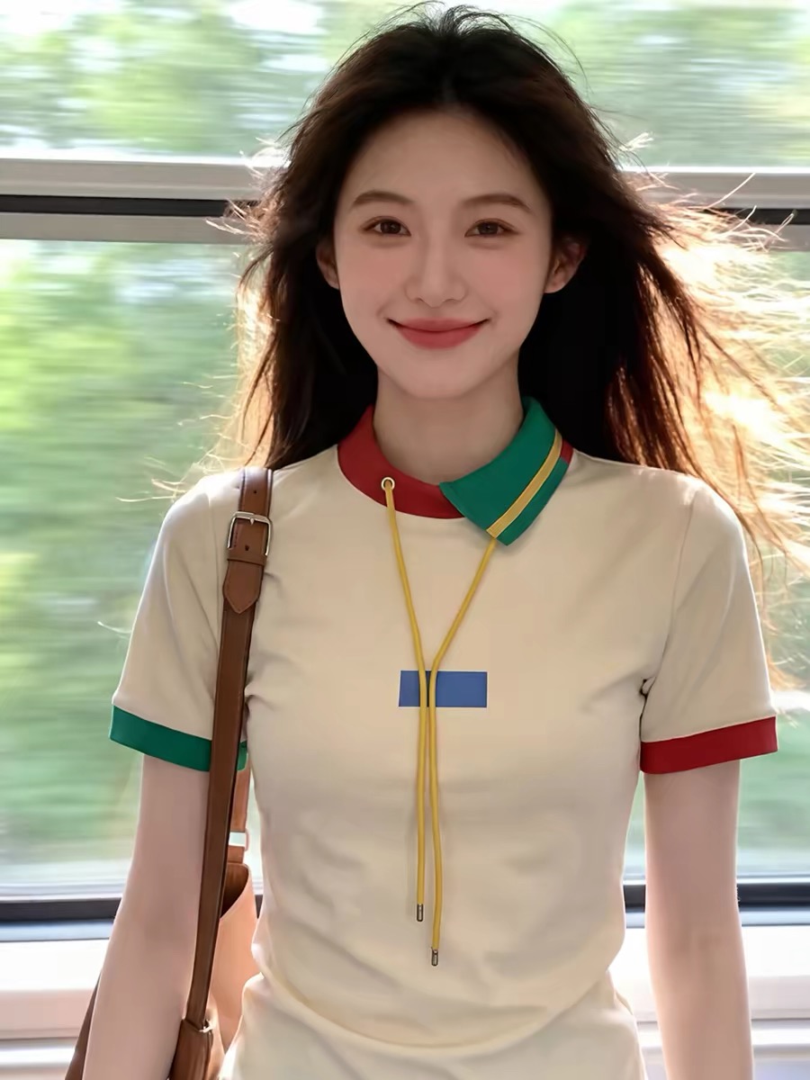 프랑스식 패션 외국 가스 빛 럭셔리 고급 센스 맨위 고유 한 슈퍼 잘 생긴 베이지 색 polo 패치워크 배색 티셔츠 여성 봄