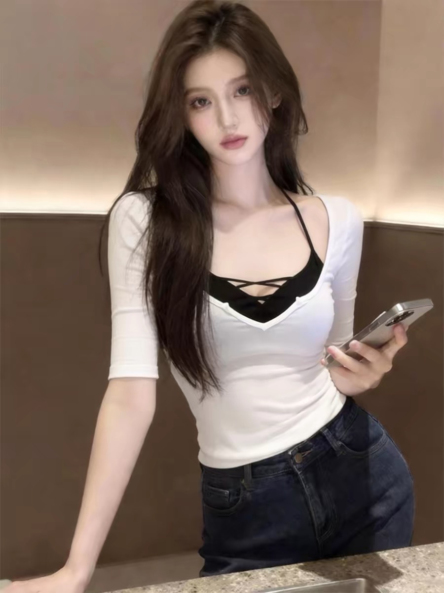 핫걸 착용 가져 가라. 중간 소매 티셔츠 인사이드 가져 가라. 조끼 스택 착용 두 조각 여성 세트 2026 새로운 여름 한 부서 아름다운 맨위