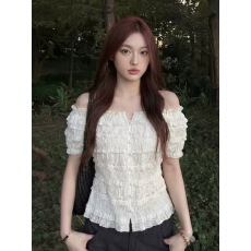 批发纯欲辣妹荷叶边一字肩短袖上衣女夏季高级感蕾丝小衫气质露肩<b class='q'>衬衫</b>