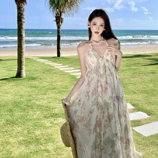 批发实拍 油画中的花朵仙女度假裙印花长款挂脖吊带裙