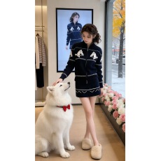 秋冬装穿搭一整套2025超火小香风巨好看独特漂亮针织毛衣裙子套装