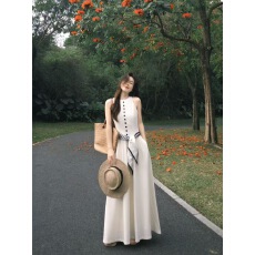 批发法式白色无袖背心<b class='q'>连衣裙</b>女2026夏季新款气质高级感海边度假长裙子