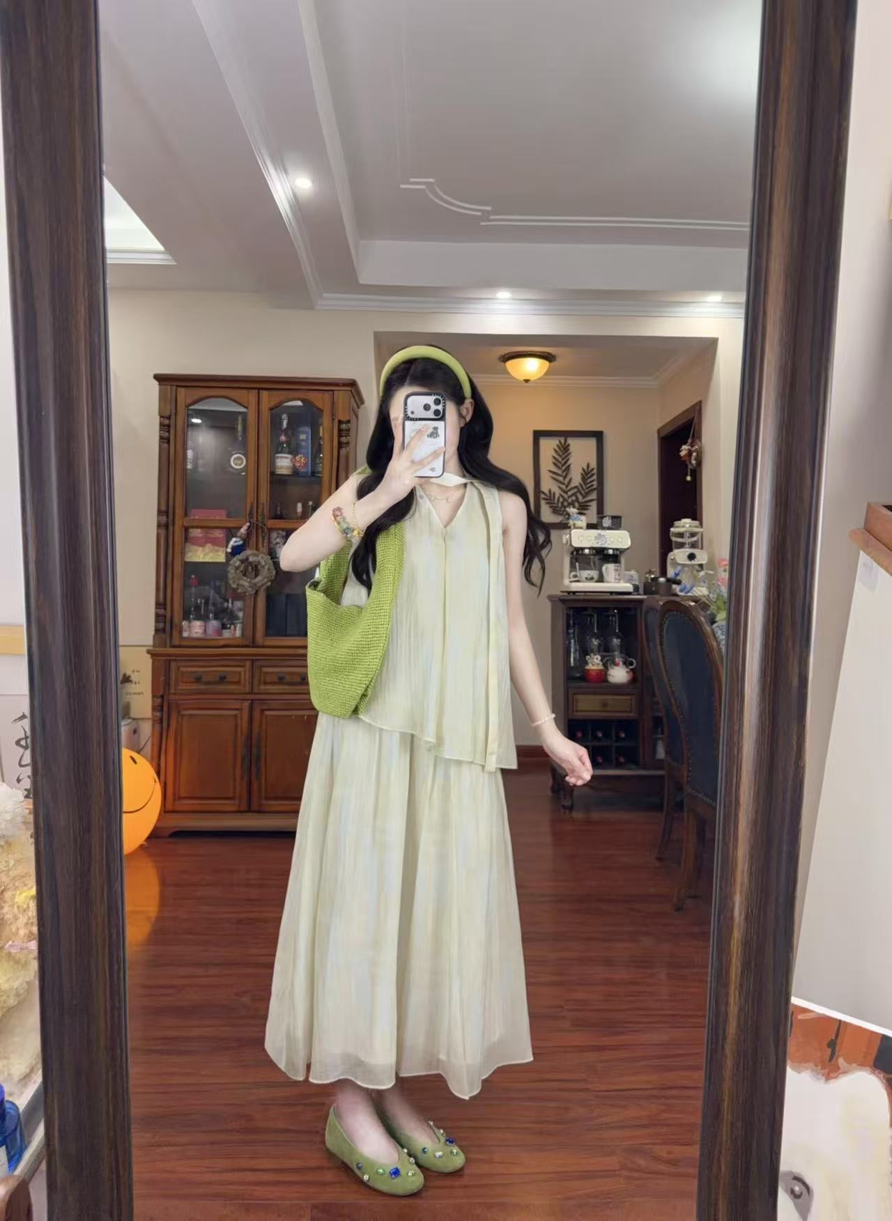 2026 여름 드레스 품격 전체 집합 ootd 착용 가져 가라. 허리 수축 연령 감소 V넥 민소매 맨위 반신 스커트 두 조각 여성 세트