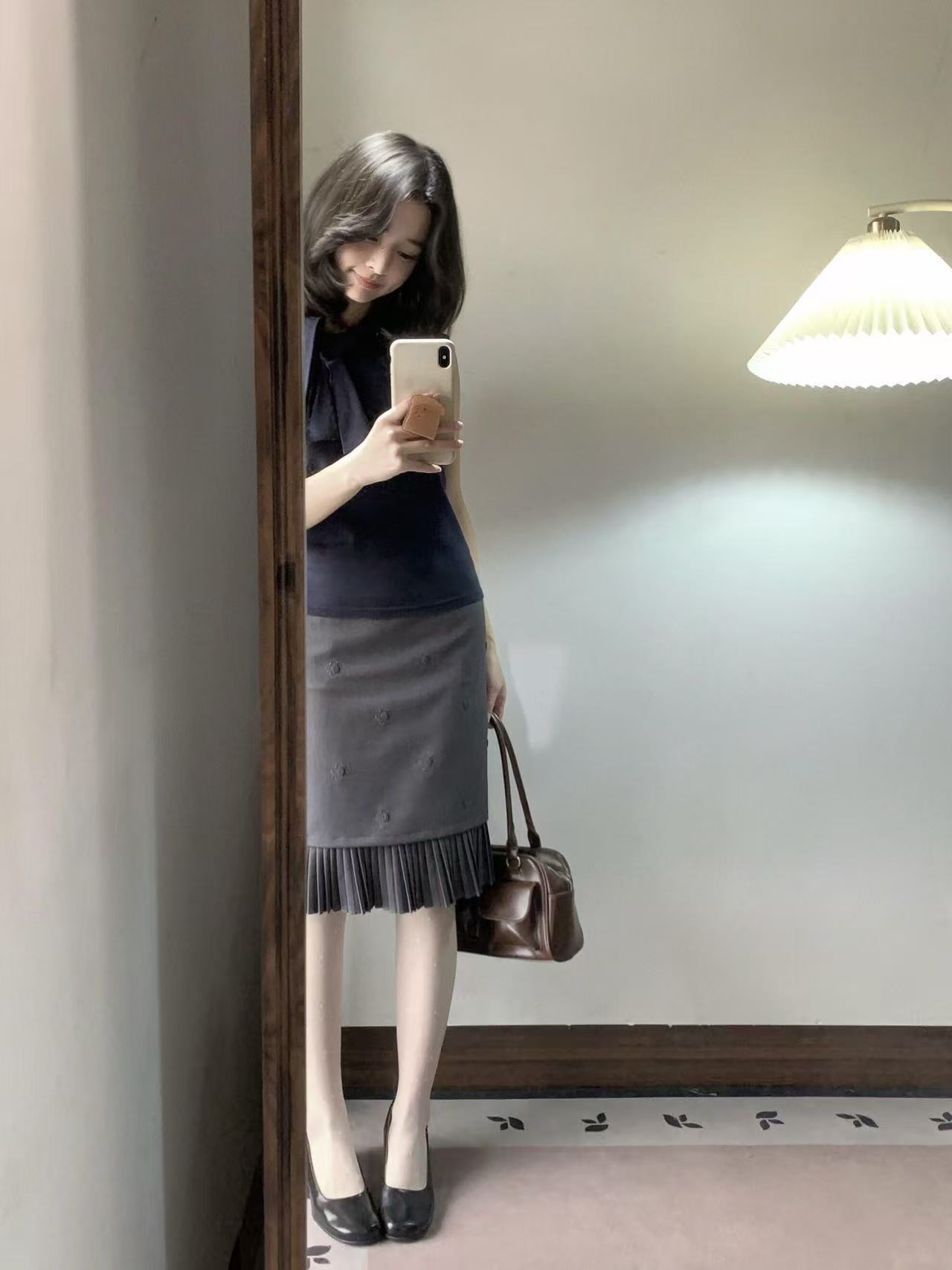 2026 여름 새로운 품격 전체 집합 ootd 착용 가져 가라. 자이언트 잘 생긴 아름다운 서리가 내린 첨부 된 의류 반신 치마 세트