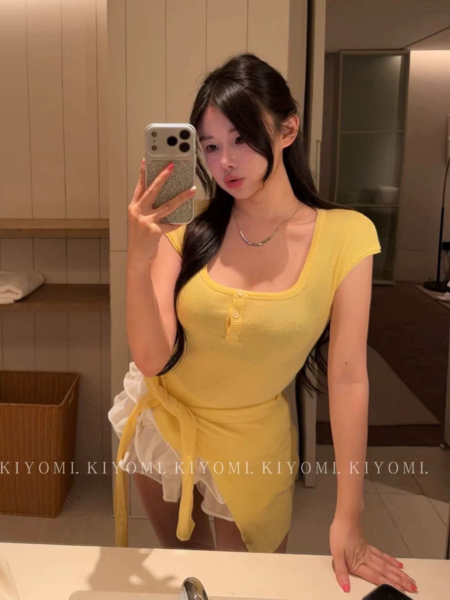 열세 개 kiyomi2026 여름 새로운 한국 스타일 u 칼라 작은 날다 소매 짠 셔츠 여성 짧은 맨위 경기 숄