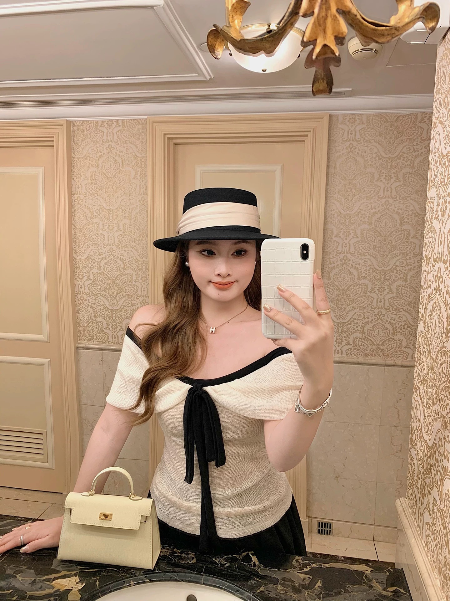 herwear 마이크로 지방 mm 인간 coco 레이스 오프숄더 둘 바늘 짠 셔츠 여성 레이스업 디자인 센스 맨위
