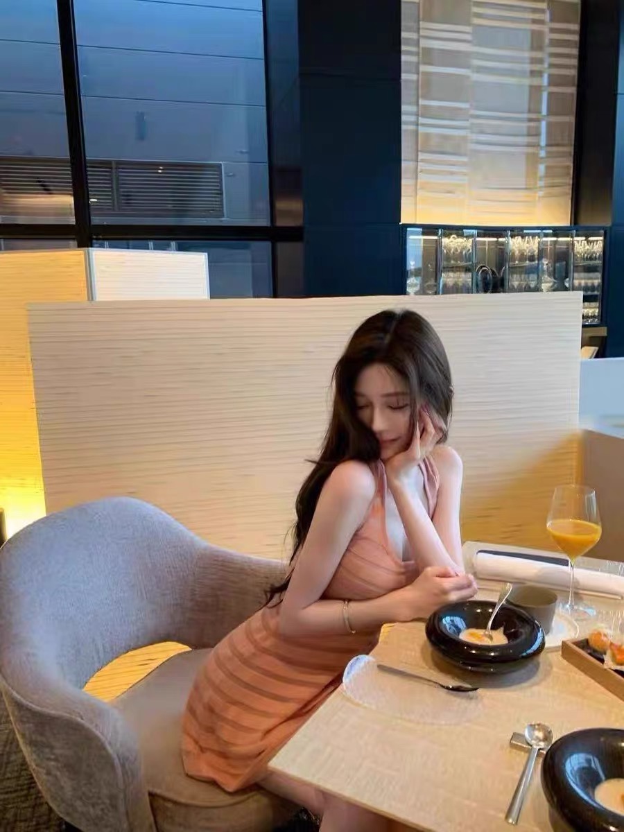 cher 챠오어 복숭아 부드러운 실 홀로우 아웃 스트라이프 슬립 여성 드레스 여름 대 u 칼라 니트 우산 진자 치마
