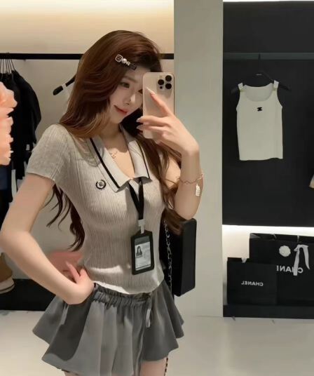 머리카락 작은 펜 fen 홈 여름 새로운 부유 한 가족 천 골드 익스트림 제인 바람 외국 가스 폴로 칼라 얇은 스타일 어깨 패드 니트 스웨터 경기 일 카드