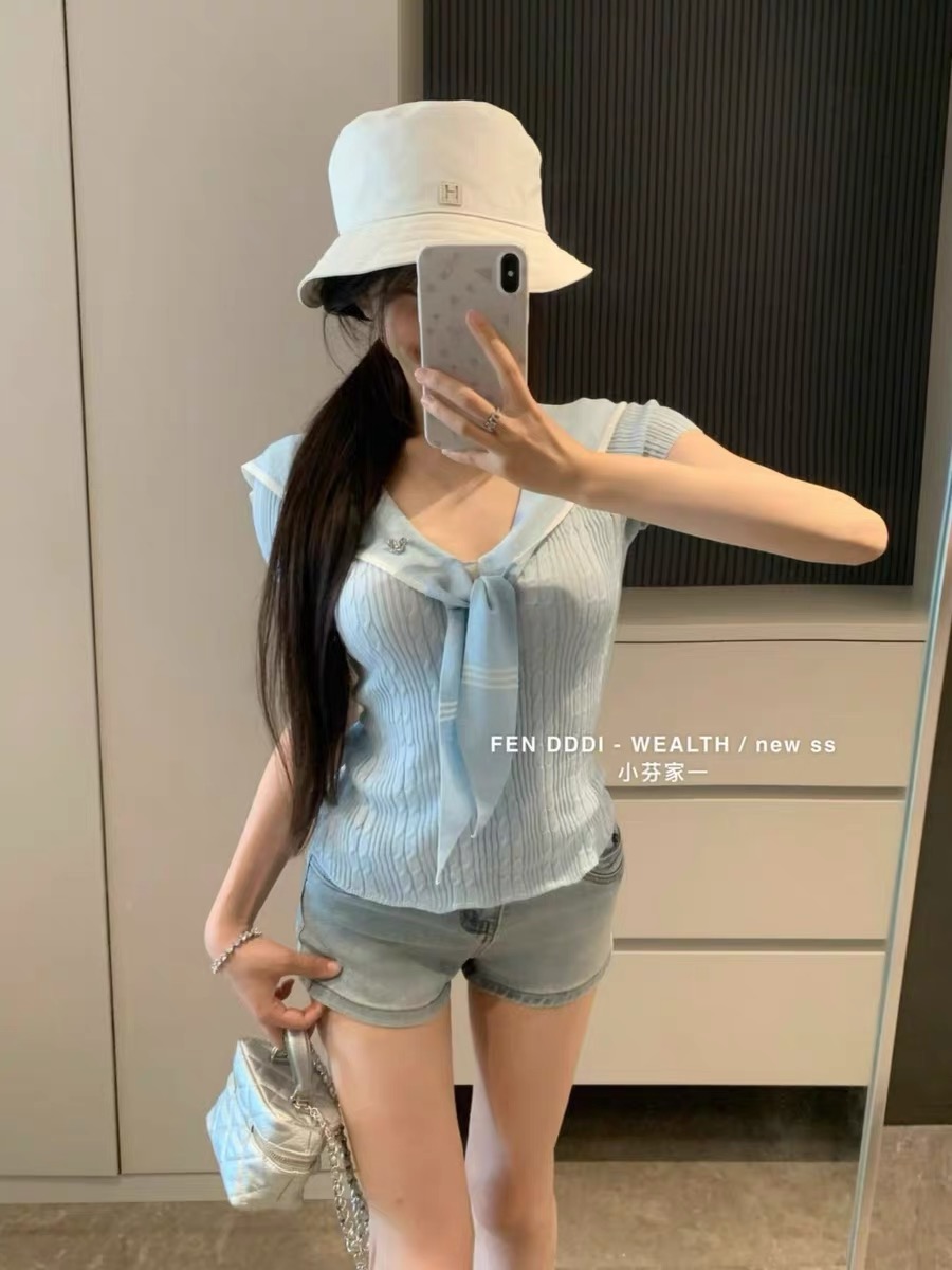 작은 펜 홈 fenddi2026 여름 새로운 한국 스타일 해군 칼라 레이스업 몸매 가꾸기 페이크 레이어드 반팔 니트 스웨터 여성