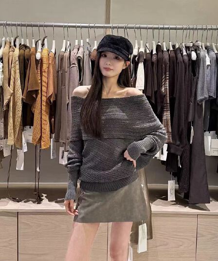 zy-2026 가을 새로운 고급 센스 홀로우 아웃 디자인 오프숄더 긴팔 니트 스웨터 여성 품격 오프숄더 스웨터