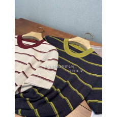 批发闭眼入の款！太适合通勤了~复古气质超柔高弹撞色条纹短袖针织女