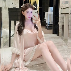 批发2026春秋新款睡衣女带胸垫纯欲风高级性感花瓣<b class='q'>吊带</b><b class='q'>睡裙</b>睡袍两件套