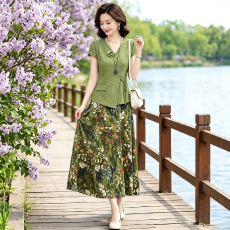 批发2026妈妈夏装新款端庄大气套装中年女洋气短袖<b class='q'>上衣</b>半身裙两件套