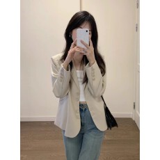 批发浅卡其<b class='q'>休闲</b>西装外套女春秋装新款小个子短款气质高级感百搭<b class='q'>西服</b>