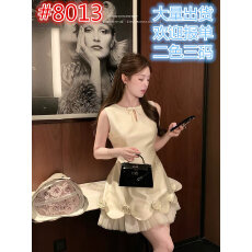 批发杨小卷 MIU系千金风无袖收腰连衣<b class='q'>裙</b>女设计感订婚生日<b class='q'>礼服</b><b class='q'>裙</b><b class='q'>公主裙</b>