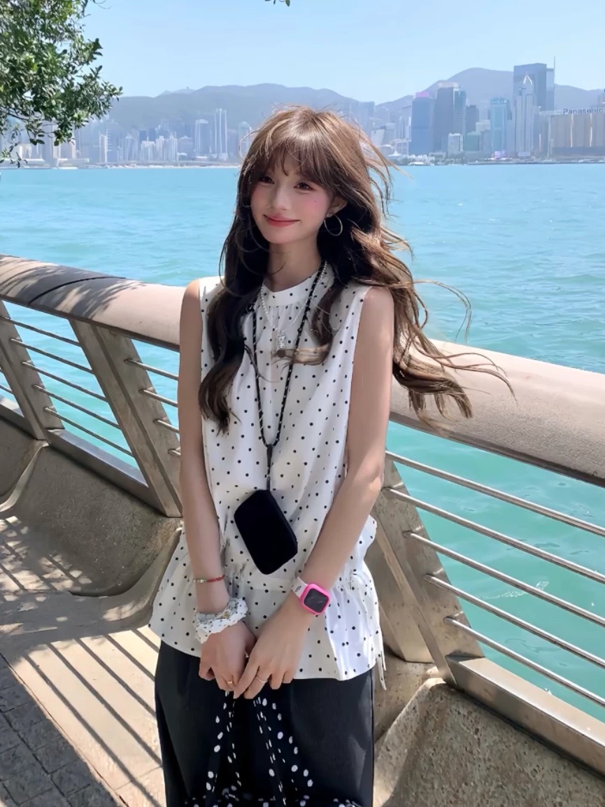 한 부서 도트 무늬 라운드 넥 작은 레이스 민소매 맨위 여성 봄 여름 새로운 디자인 센스 슬림해 보이는 다용도 루즈핏 조끼