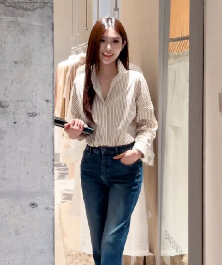 프랑스식 캐주얼 2026 이른 가을 새로운 세로 줄무늬 셔츠 긴팔 루즈핏 고급 센스 맨위 다용도 긴팔