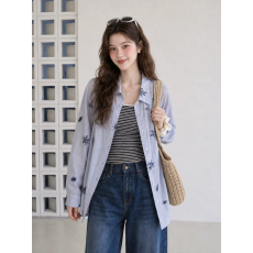 批发通勤风蓝色刺绣条纹衬衫女早秋法式宽松百搭翻领防晒衬衣外套上衣