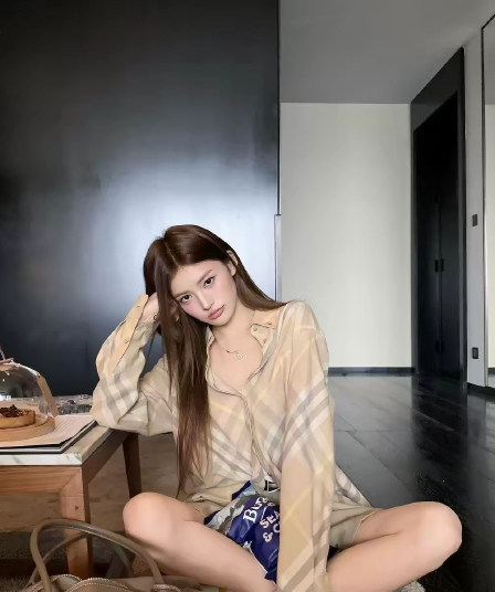 지구 가게 miu 부서 레트로 체크무늬 긴팔 여성 셔츠 이른 가을 캐주얼 연령 감소 느슨함 센스 루즈핏 체크무늬 맨위