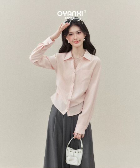Ouyang 안녕하세요. 부드러운 빛 릴리 오브 더 밸리 핑크색 레이스업 칼라 루즈핏 셔츠 여성 긴 소매 단추 액세스 제어 비스듬한 밑단 맨위